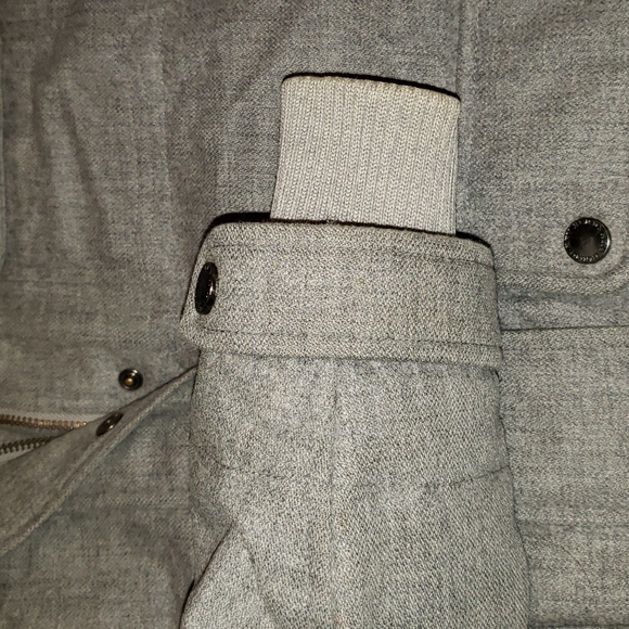 Burberry hooded winter coat. - Picture 3 of 13